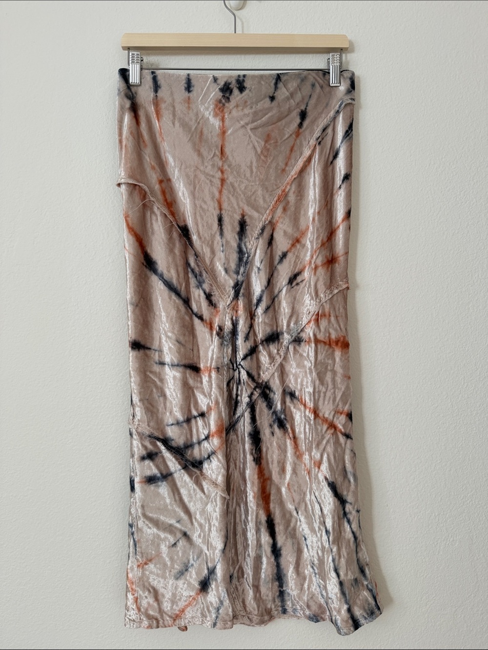 Free People Velvet Boho Hippy Tie Dye Midi Skirt Size Medium Fall Artsy Festival - Picture 2 of 9